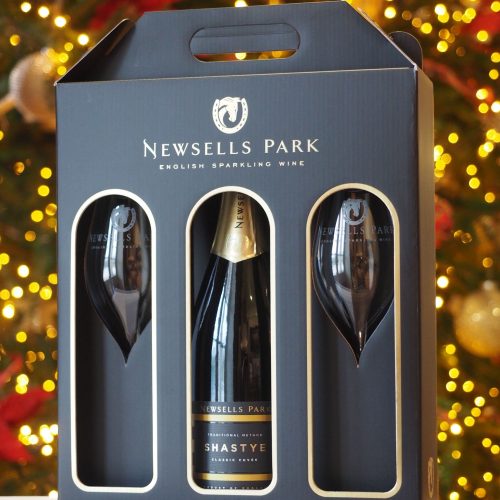 Gift Set with wine and glasses
